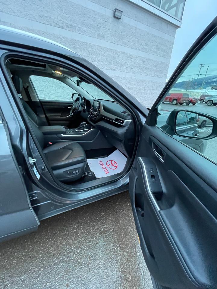 2020 Toyota Highlander XLE Photo