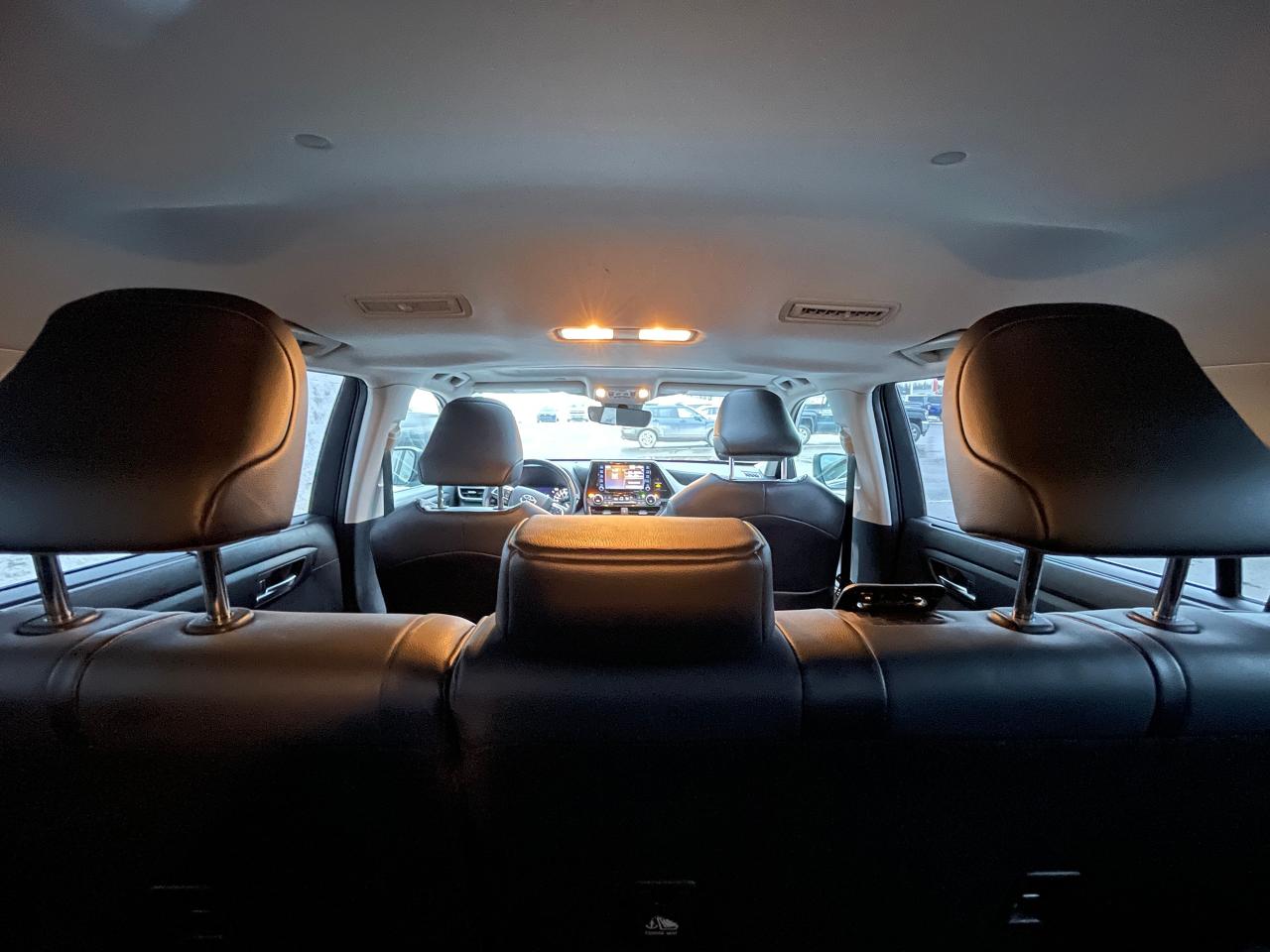 2020 Toyota Highlander XLE Photo