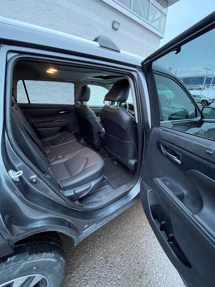 2020 Toyota Highlander XLE Photo