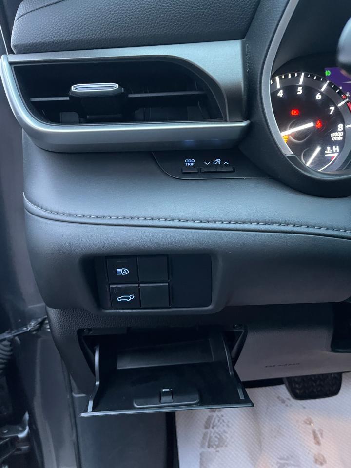 2020 Toyota Highlander XLE Photo