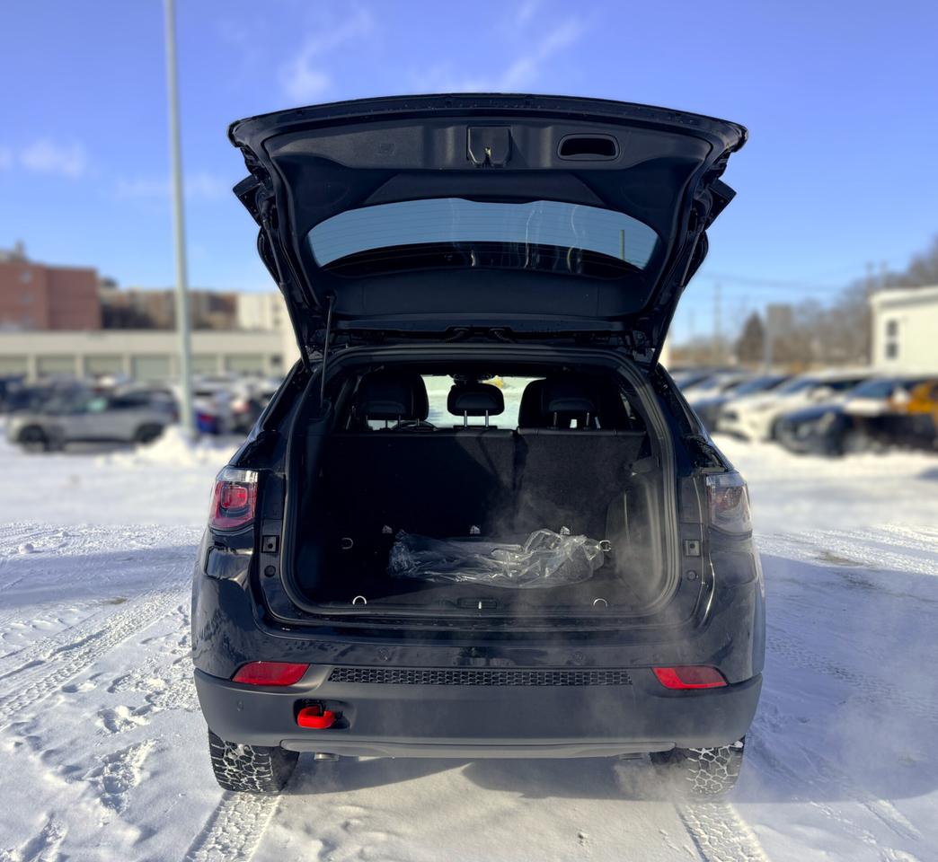 2026 Jeep Compass Trailhawk 4x4 Photo