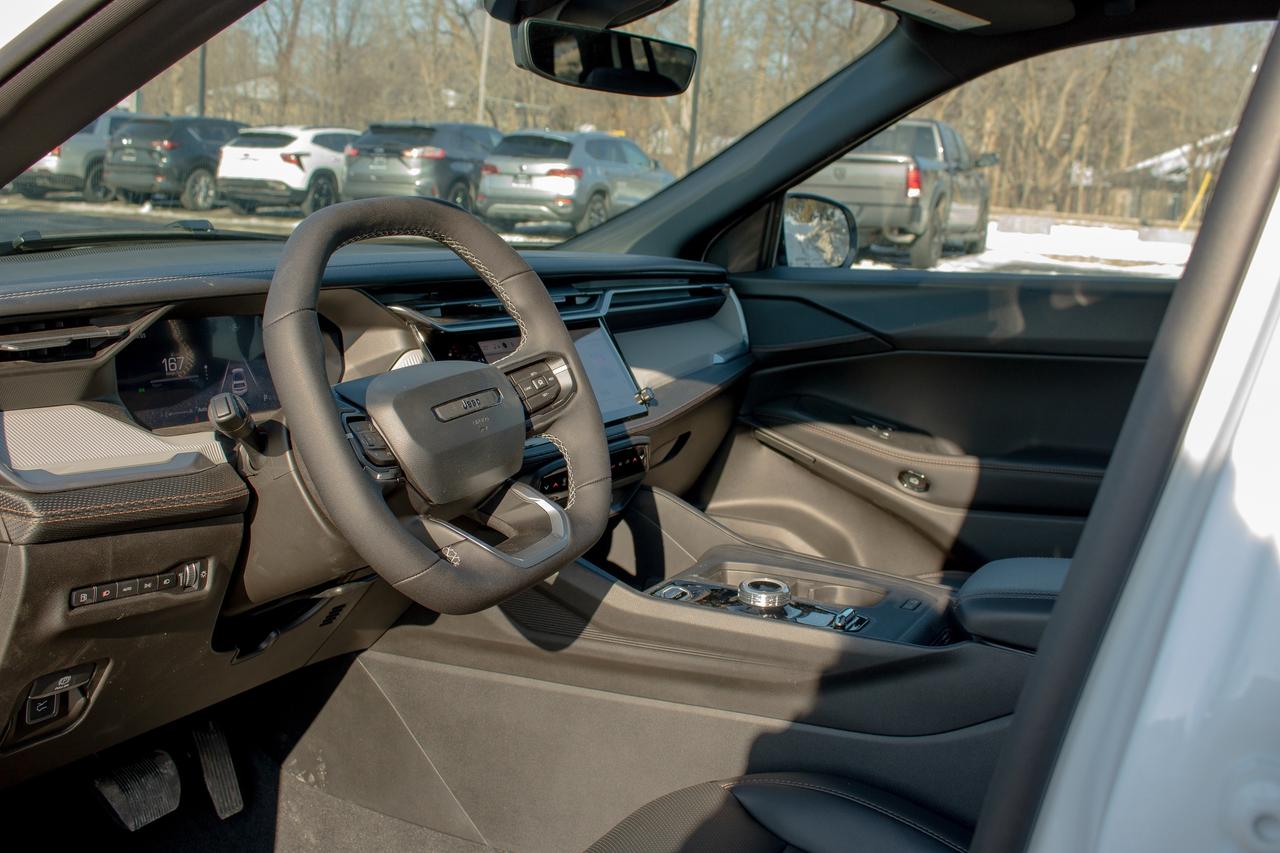 2026 Jeep Cherokee Limited 4X4 Photo