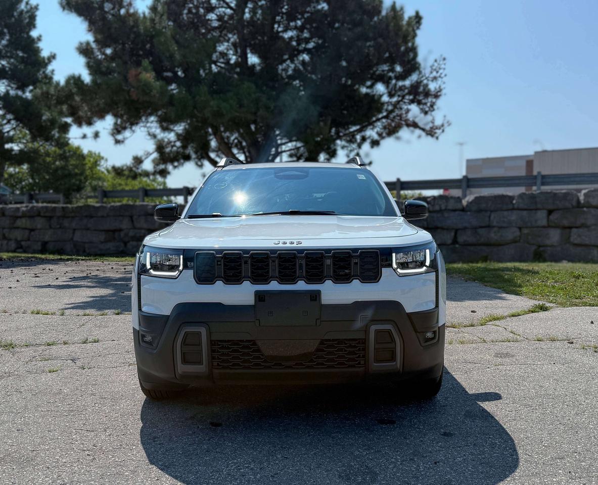 2026 Jeep Cherokee Limited 4X4 Photo5
