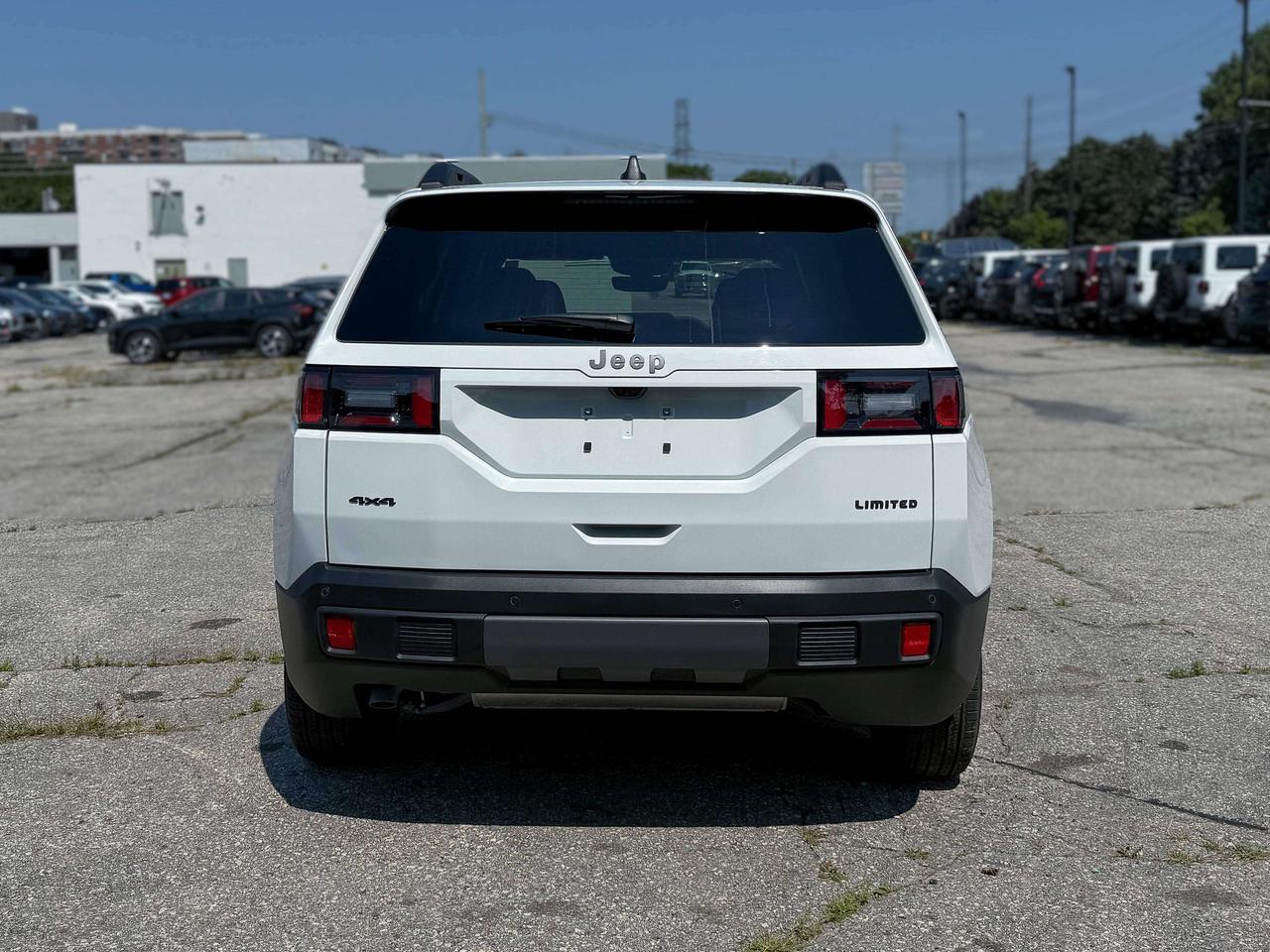 2026 Jeep Cherokee Limited 4X4 Photo