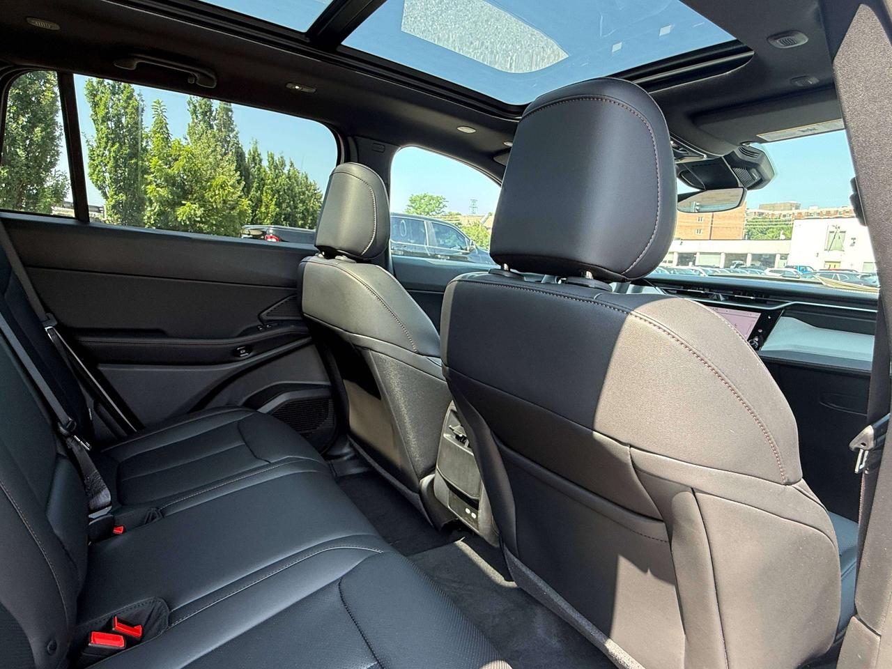2026 Jeep Cherokee Limited 4X4 Photo