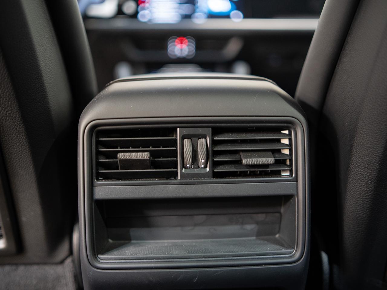 2024 Porsche Cayenne PREMIUM PLUS PKG | COUPE | BOSE | 21 RS WHEELS Photo