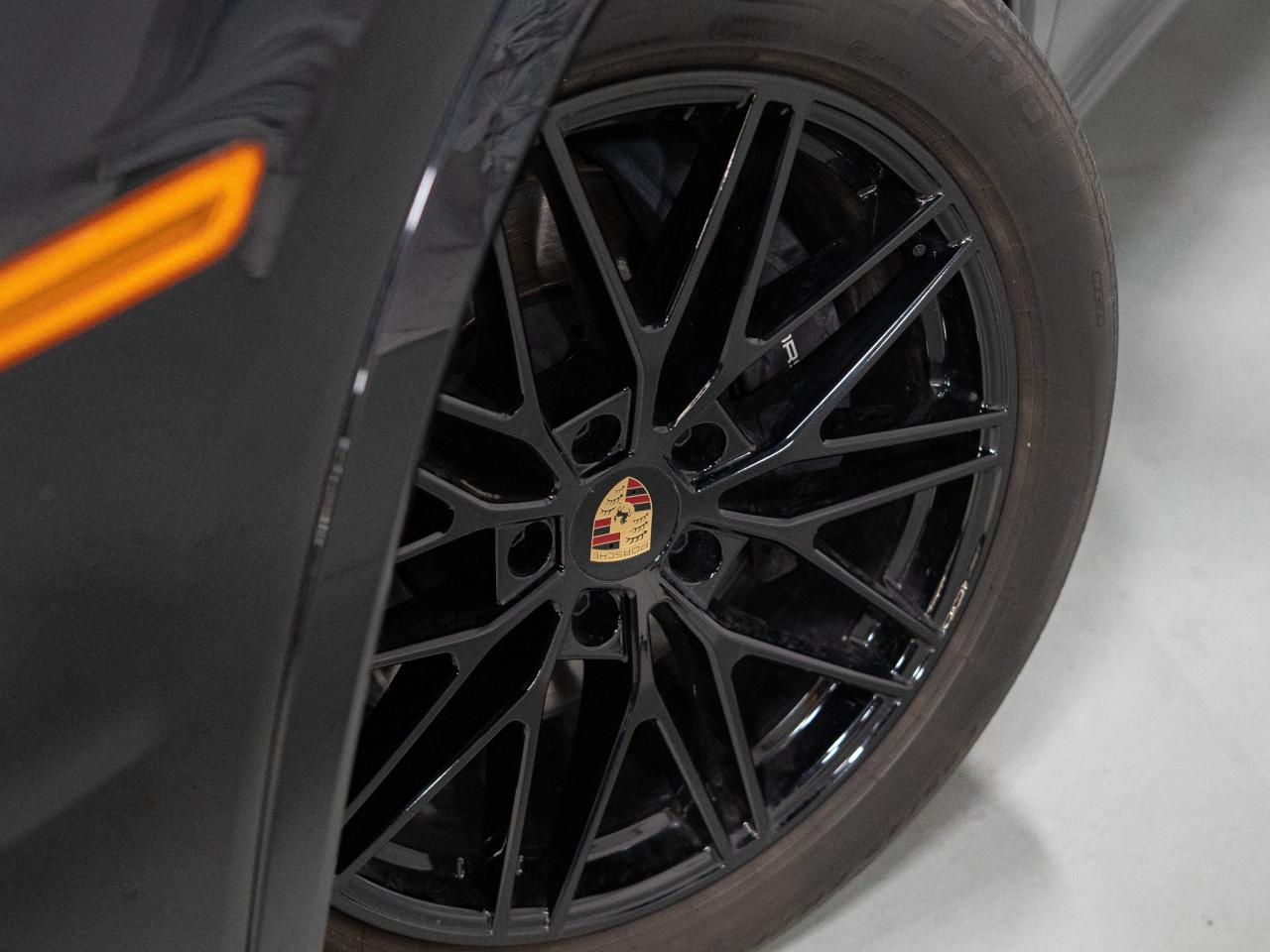 2024 Porsche Cayenne PREMIUM PLUS PKG | COUPE | BOSE | 21 RS WHEELS Photo