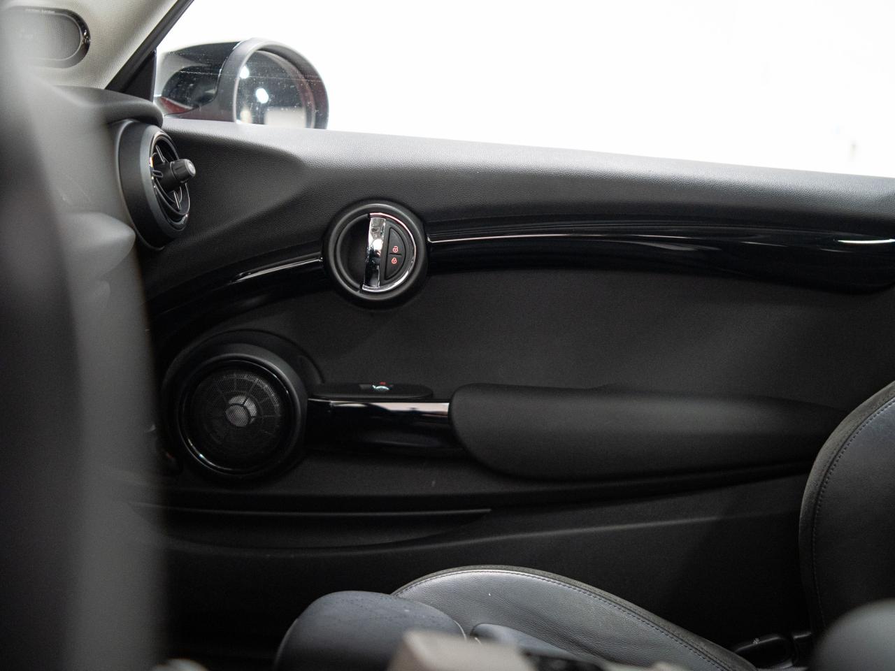 2022 MINI 3 Door COOPER | SE | PANO | HARMAN KARDON Photo