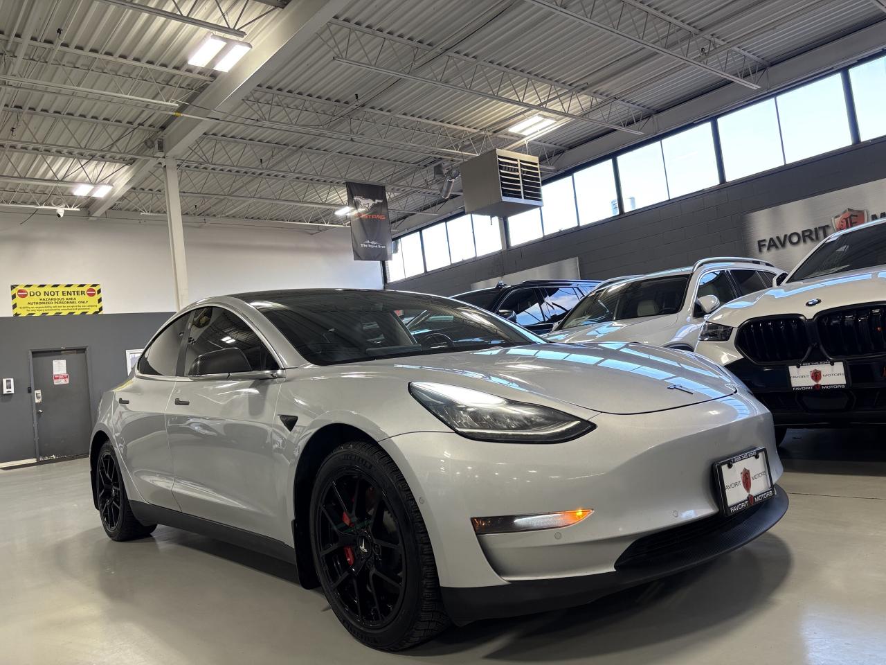 2018 Tesla Model 3 Performance AWD|TRACKMODE|AUTOPILOT|NAV|WOOD|+++ Photo