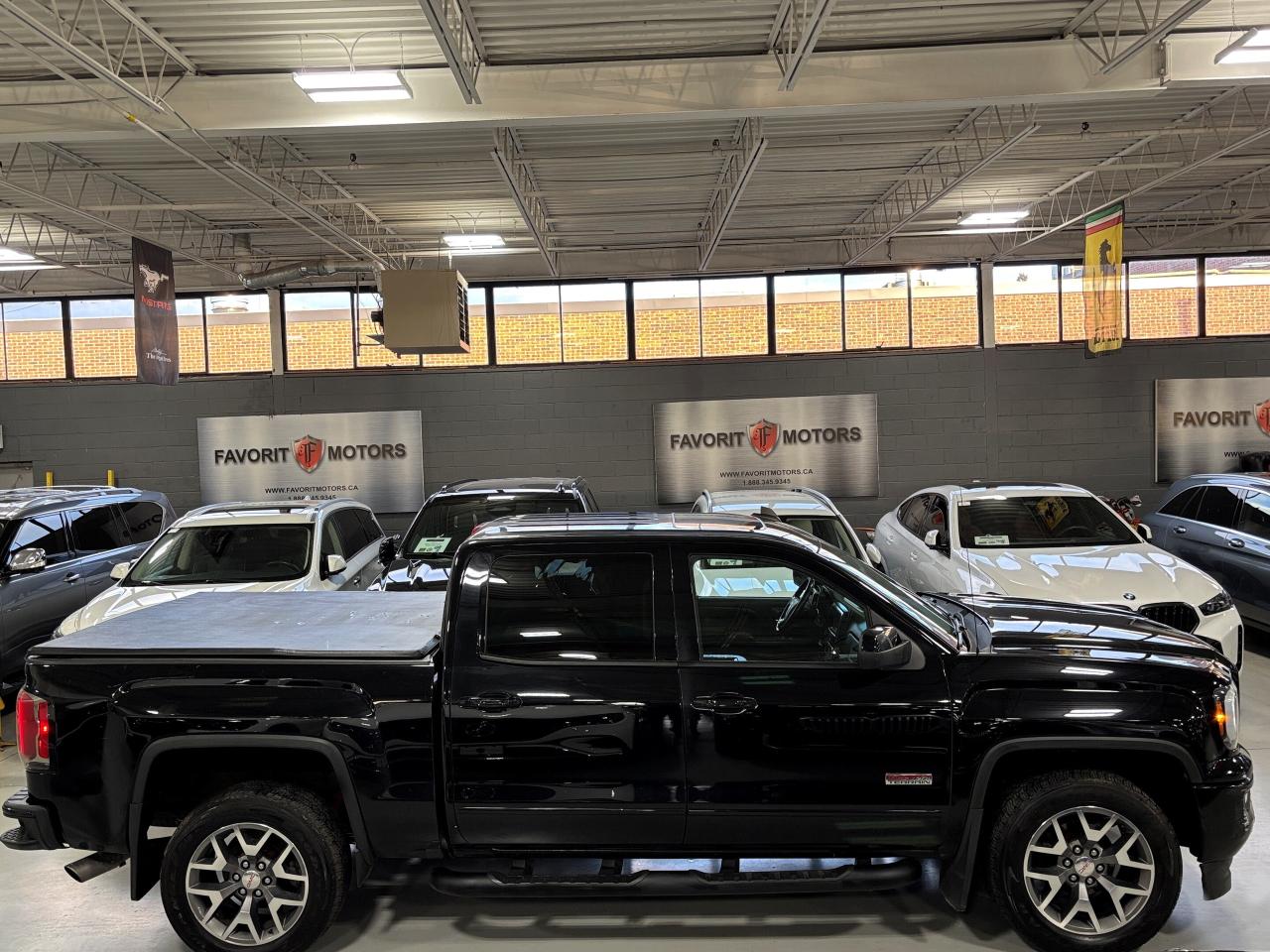 2018 GMC Sierra 1500 SLT|ALLTERRAIN4X4|V8POWERED|CREW|NAV|BOSE|LEATHER| - Photo #2