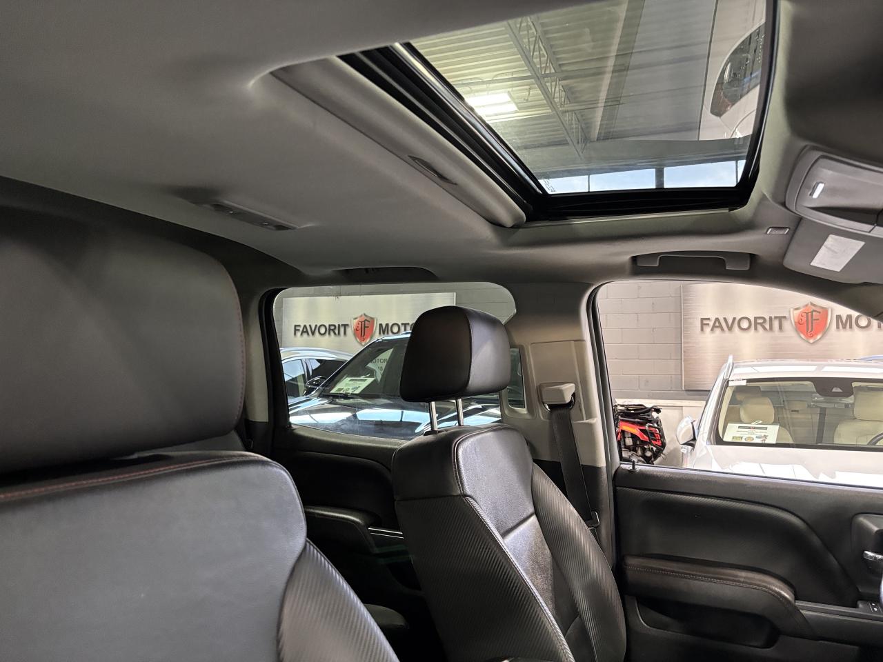 2018 GMC Sierra 1500 SLT|ALLTERRAIN4X4|V8POWERED|CREW|NAV|BOSE|LEATHER| - Photo #10