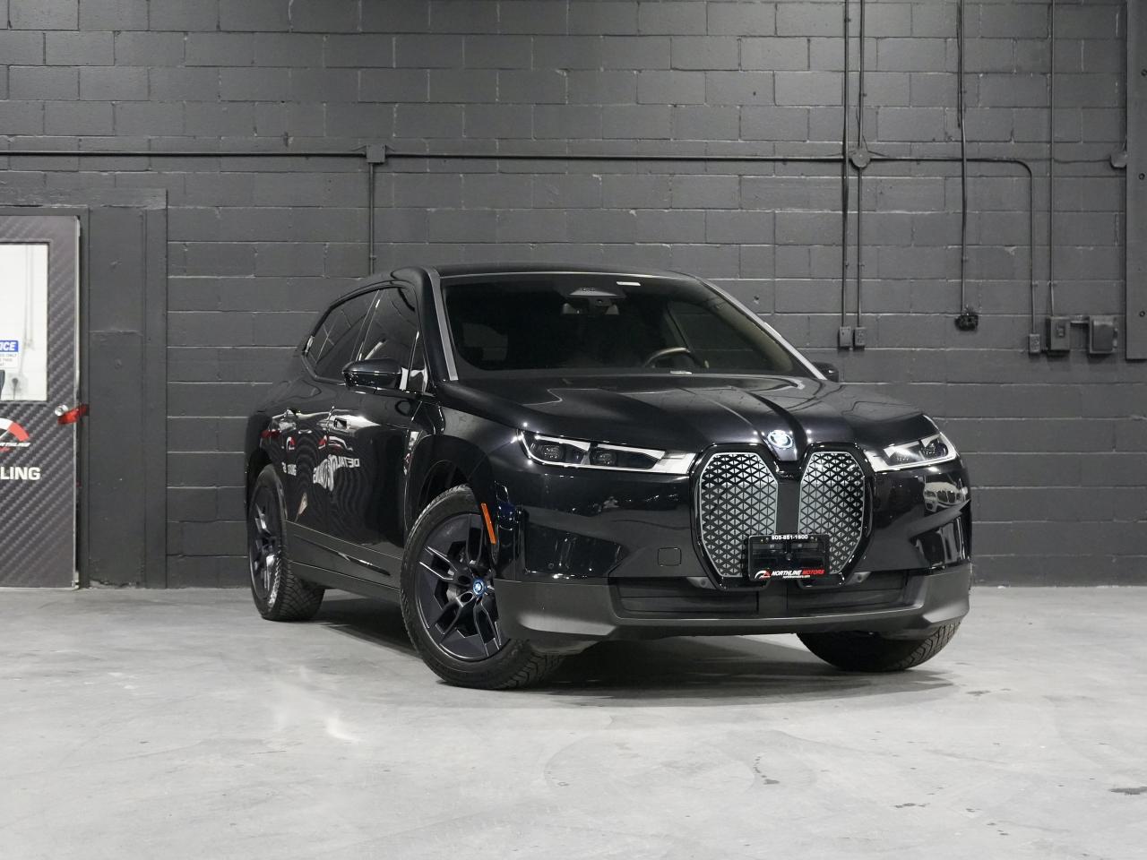 2023 BMW iX xDrive40/PANO/HUD/DRIVE ASSIST/NO ACCIDENTS Photo