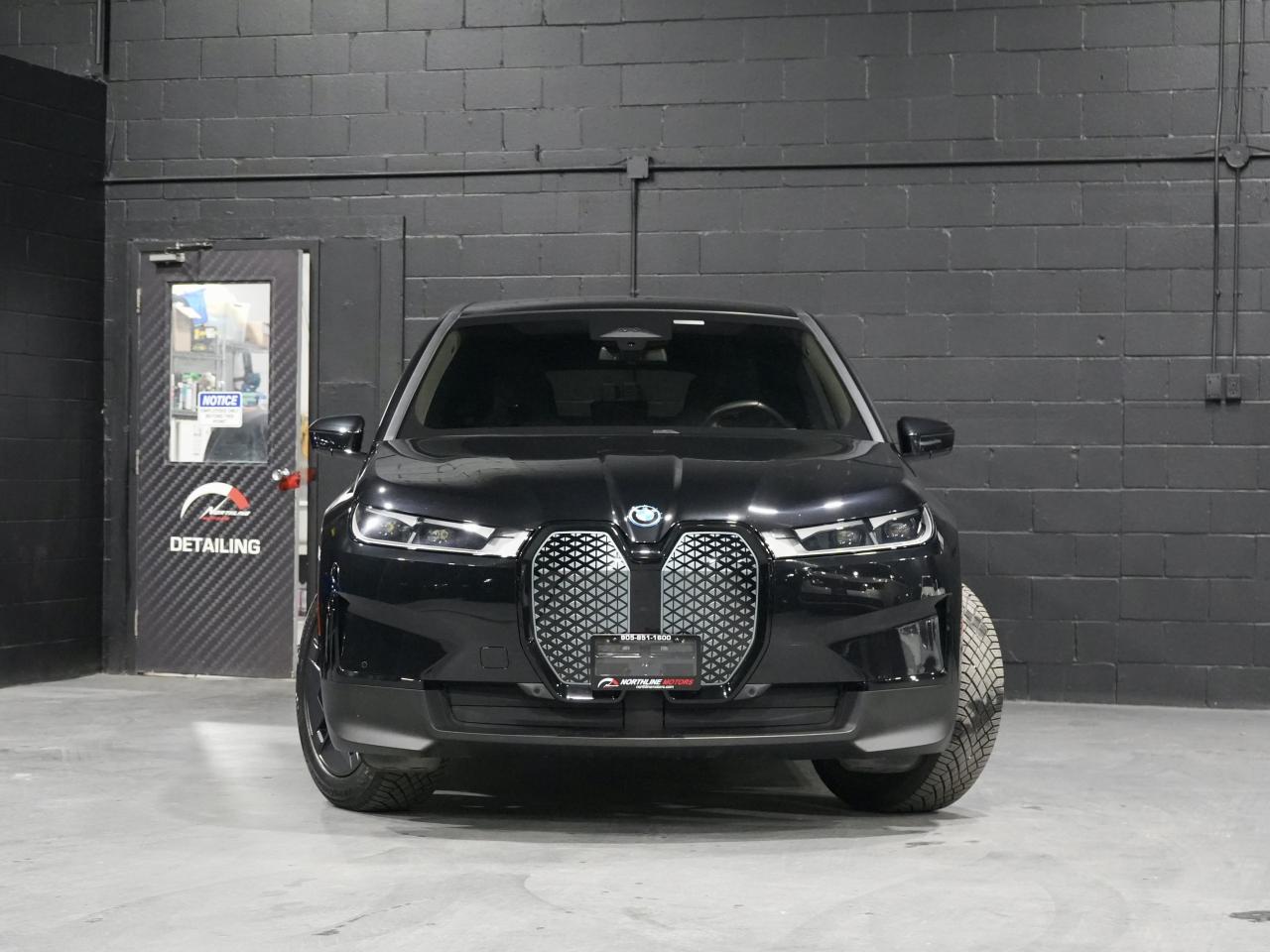 2023 BMW iX xDrive40/PANO/HUD/DRIVE ASSIST/NO ACCIDENTS Photo2