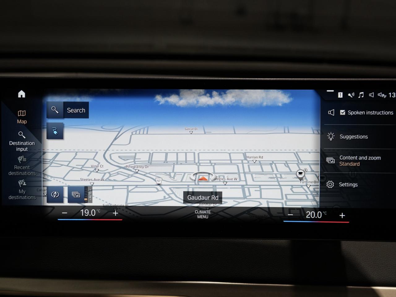 2023 BMW iX xDrive40/PANO/HUD/DRIVE ASSIST/NO ACCIDENTS Photo