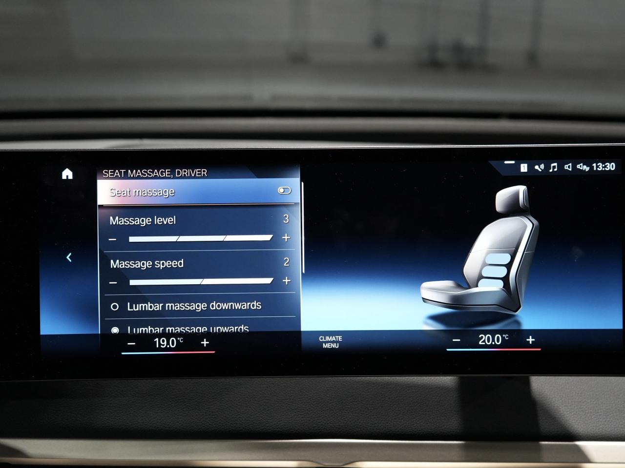 2023 BMW iX xDrive40/PANO/HUD/DRIVE ASSIST/NO ACCIDENTS Photo