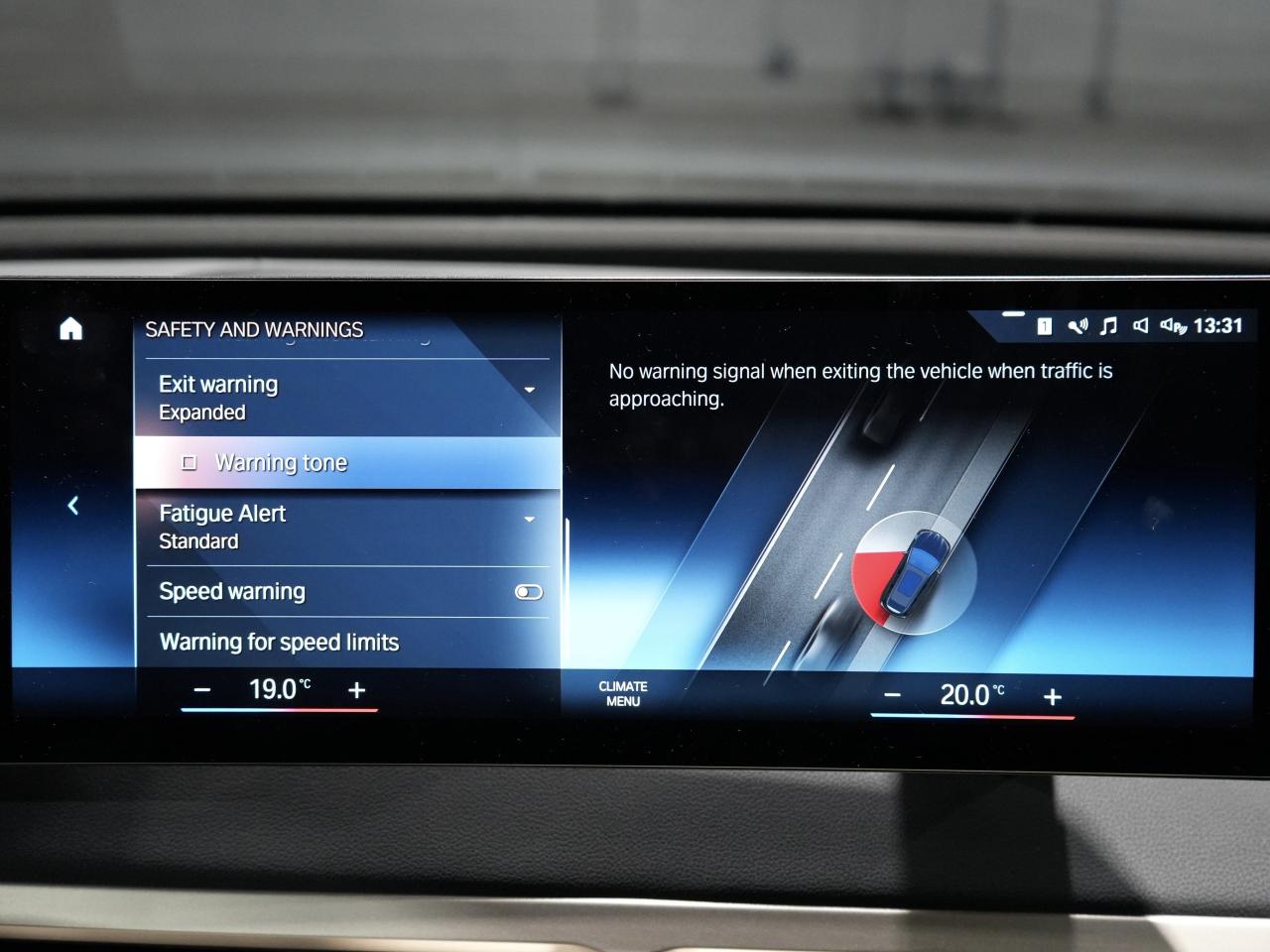 2023 BMW iX xDrive40/PANO/HUD/DRIVE ASSIST/NO ACCIDENTS Photo