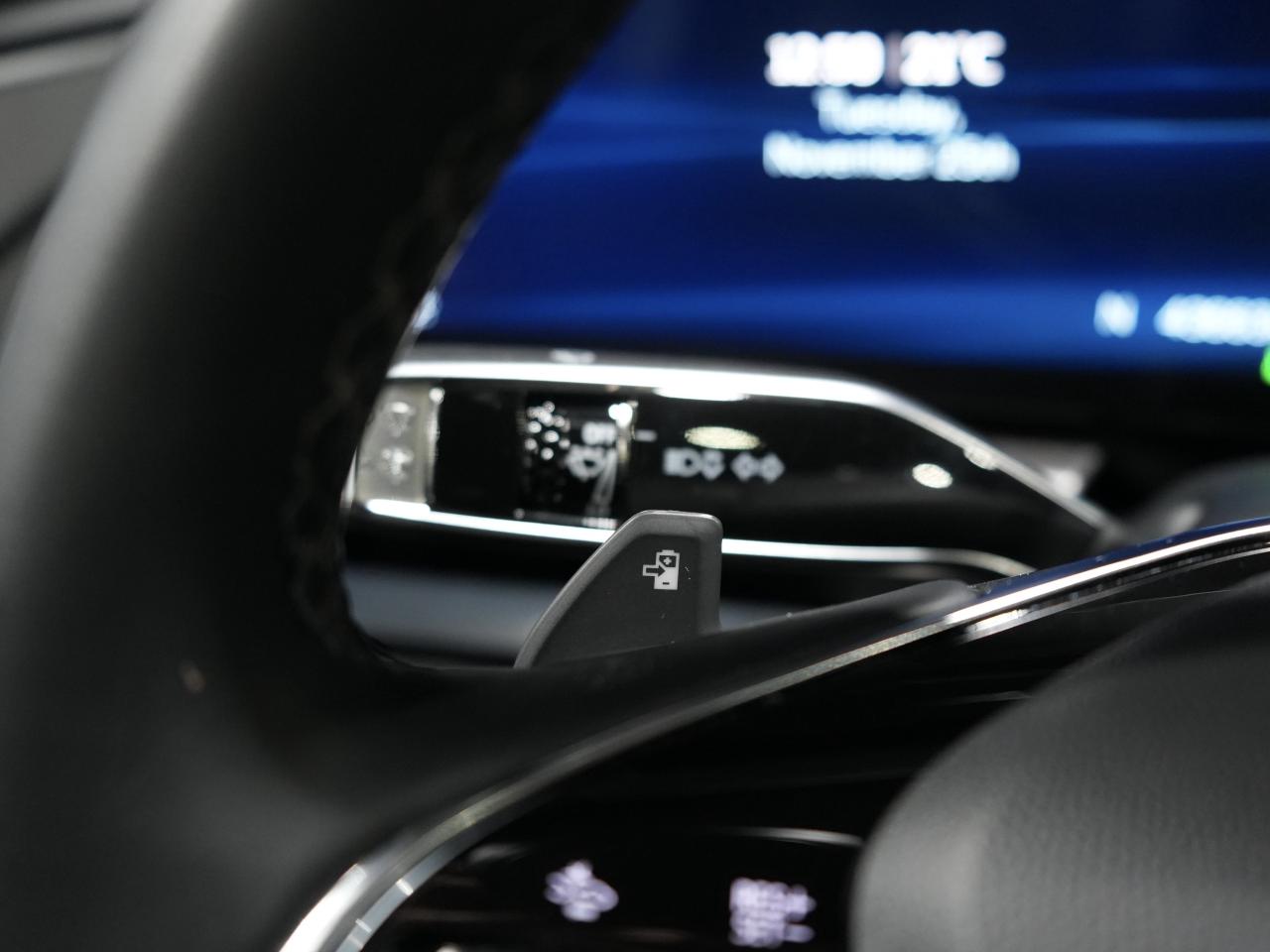 2024 Cadillac LYRIQ Tech w-1SA/PANO/DRIVE ASSIST/1-OWNER/CAM/CARPLAY Photo