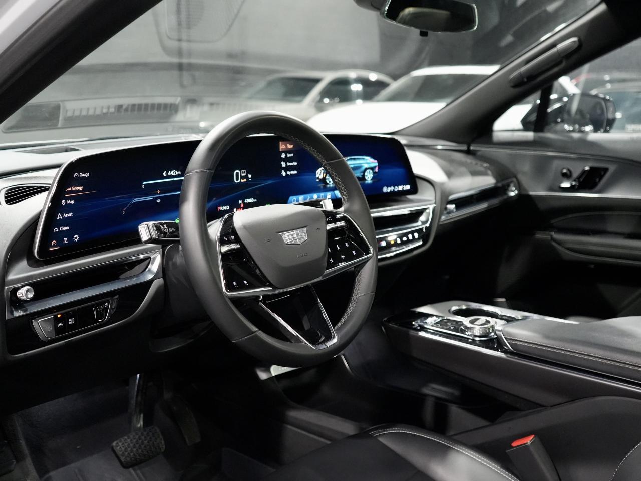 2024 Cadillac LYRIQ Tech w-1SA/PANO/DRIVE ASSIST/1-OWNER/CAM/CARPLAY Photo