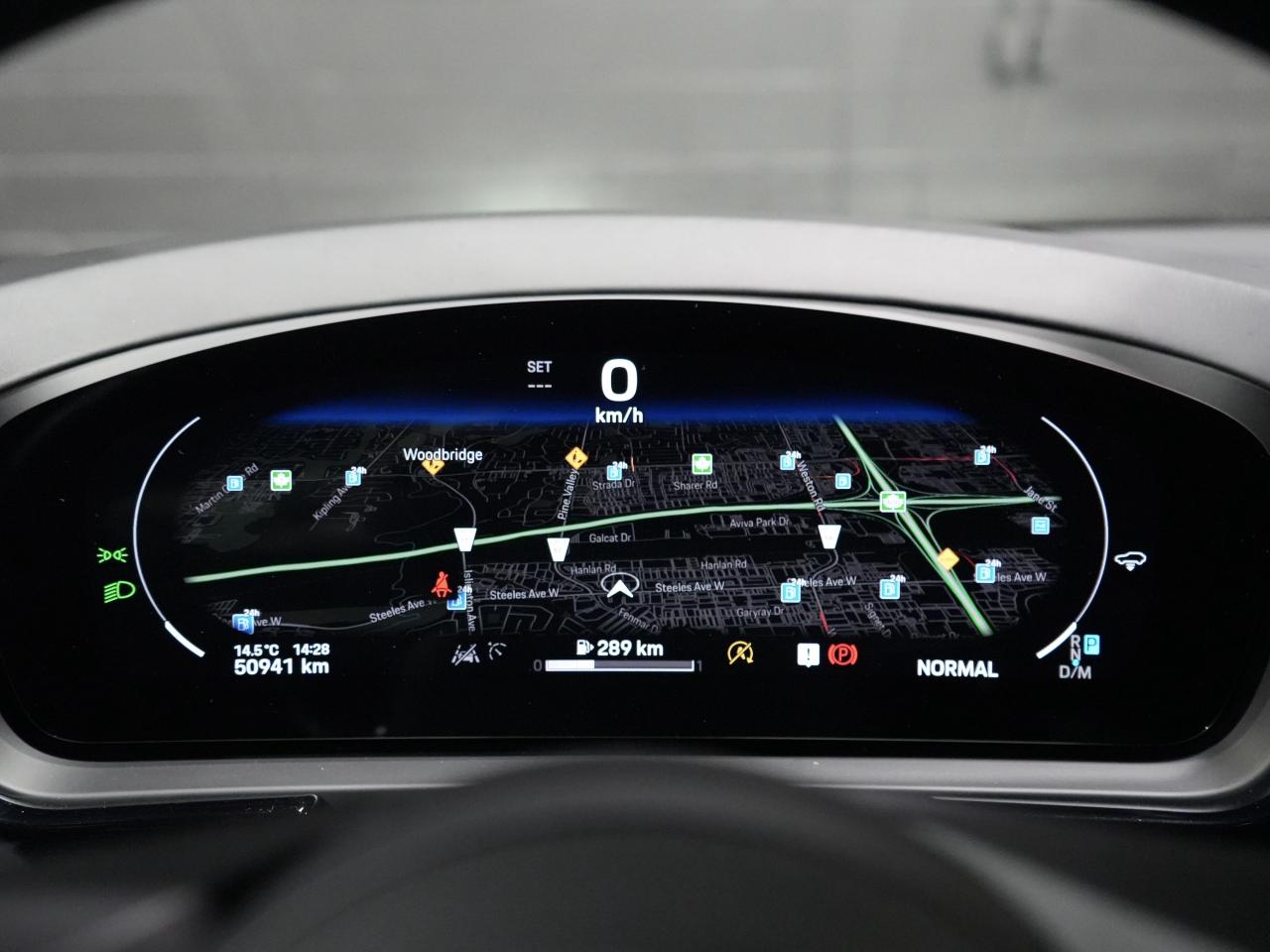 2024 Porsche Cayenne PREMIUM PKG/SPORT CHRONO/8-WAY ADAPTIVE SPORT SEAT Photo