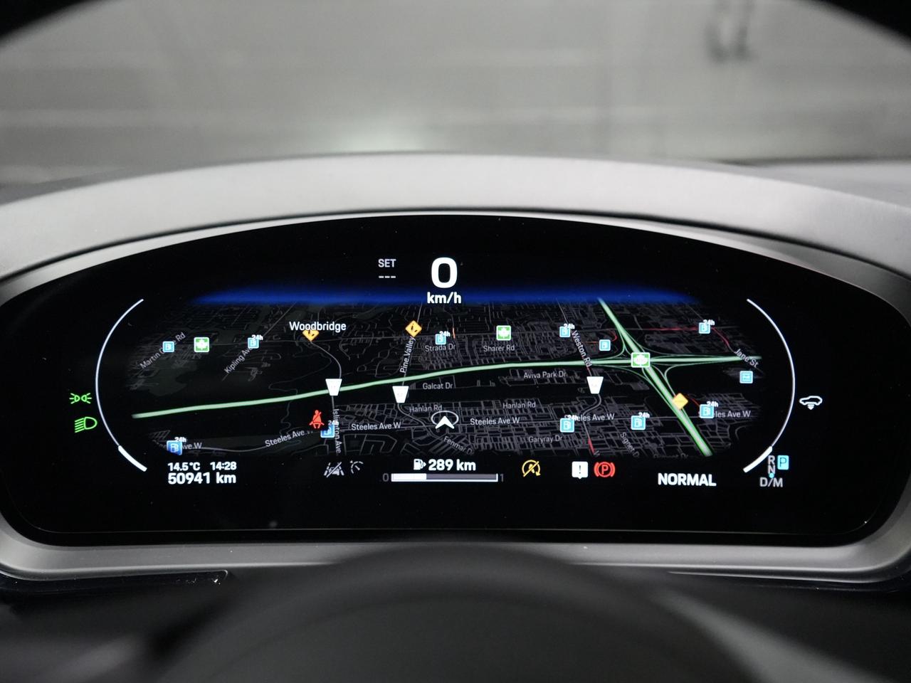 2024 Porsche Cayenne PREMIUM PKG/SPORT CHRONO/8-WAY ADAPTIVE SPORT SEAT Photo