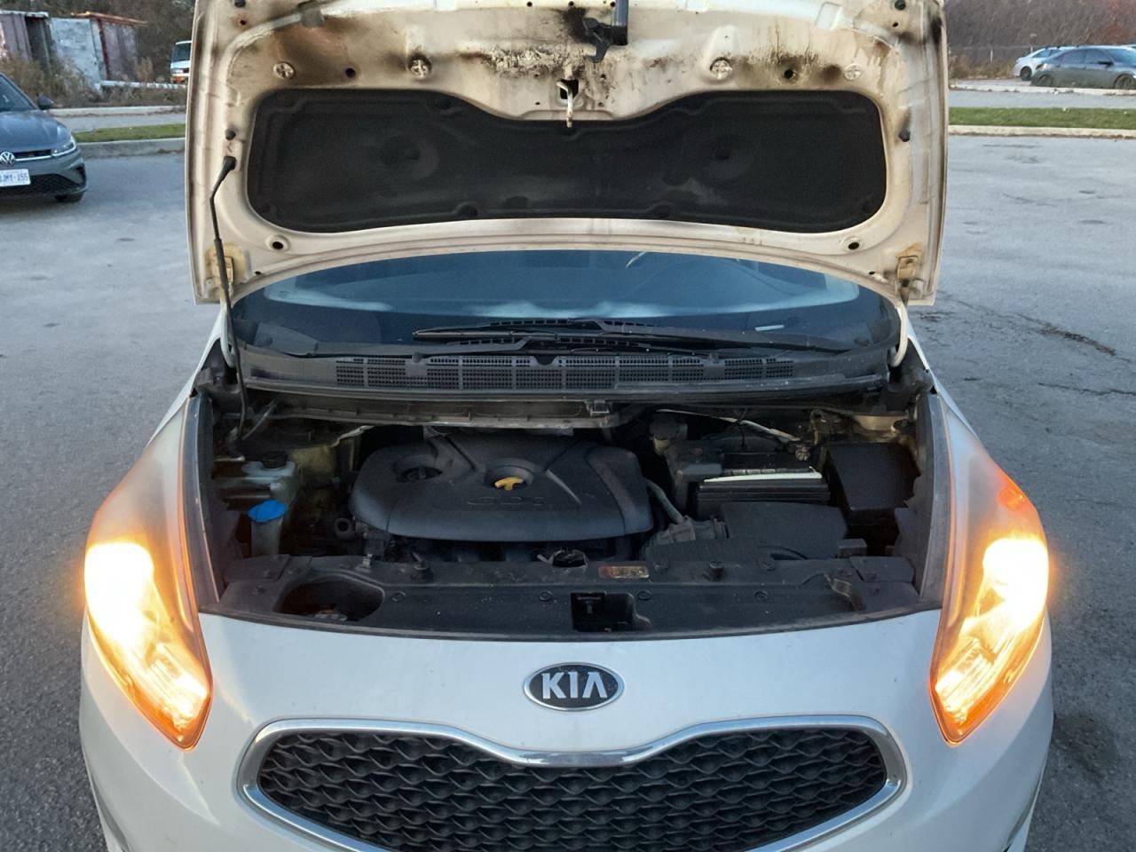 2014 Kia Rondo 2.0L As Is! Photo