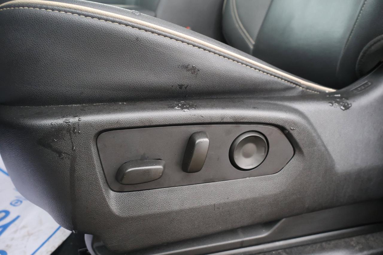 2023 GMC Yukon SLT | | Heated Mirrors | Photo