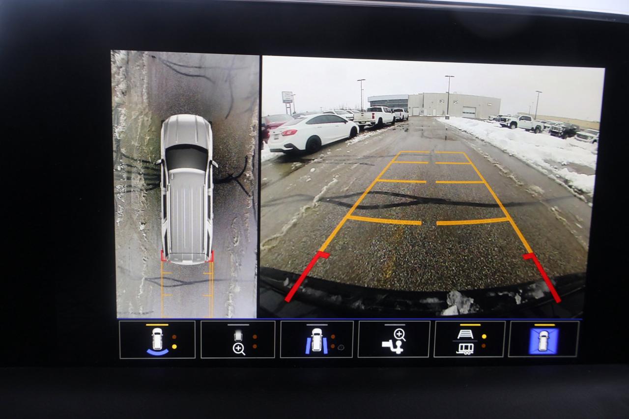 2023 GMC Yukon SLT | | Heated Mirrors | Photo