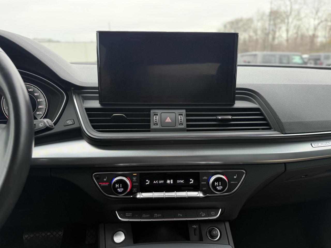 2022 Audi Q5 Progressiv 45 TFSI quattro | NAVIGATION | Photo