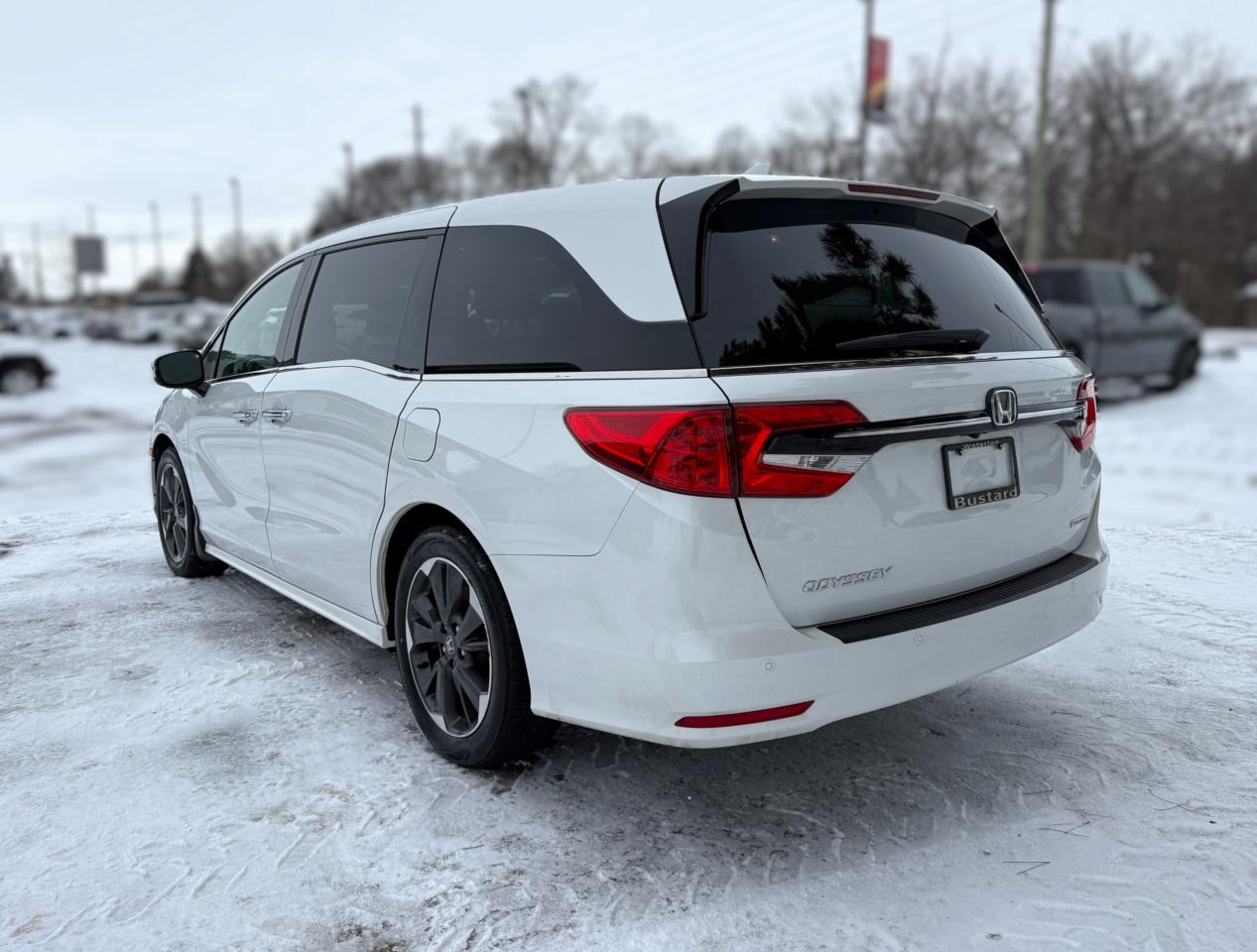 2022 Honda Odyssey Touring  | NAV | HEATED SEATS | BLIND SPOT Photo