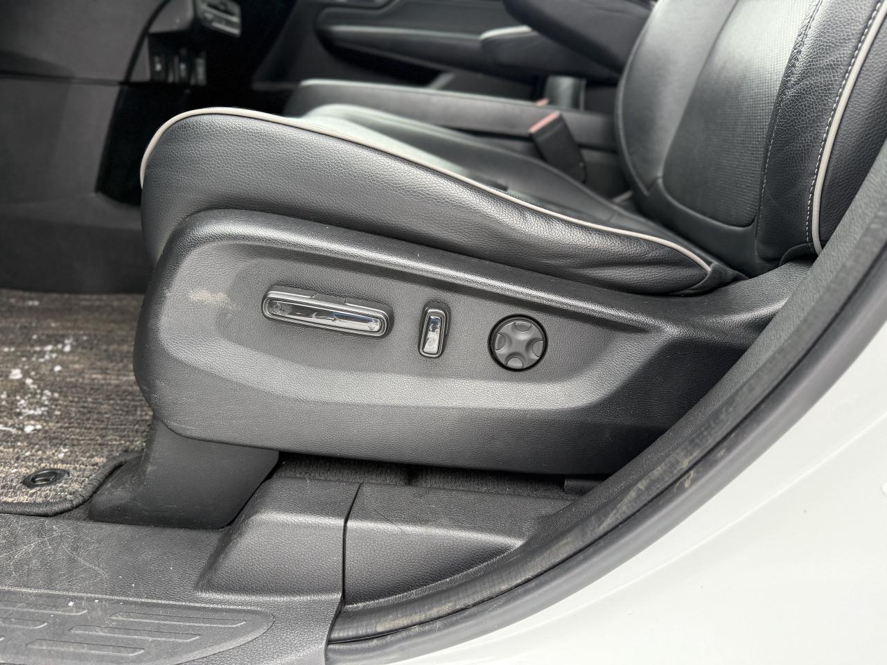 2022 Honda Odyssey Touring  | NAV | HEATED SEATS | BLIND SPOT Photo