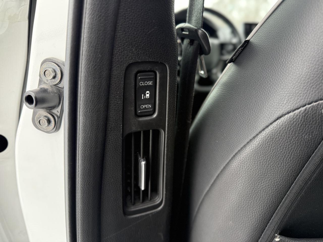 2022 Honda Odyssey Touring  | NAV | HEATED SEATS | BLIND SPOT Photo