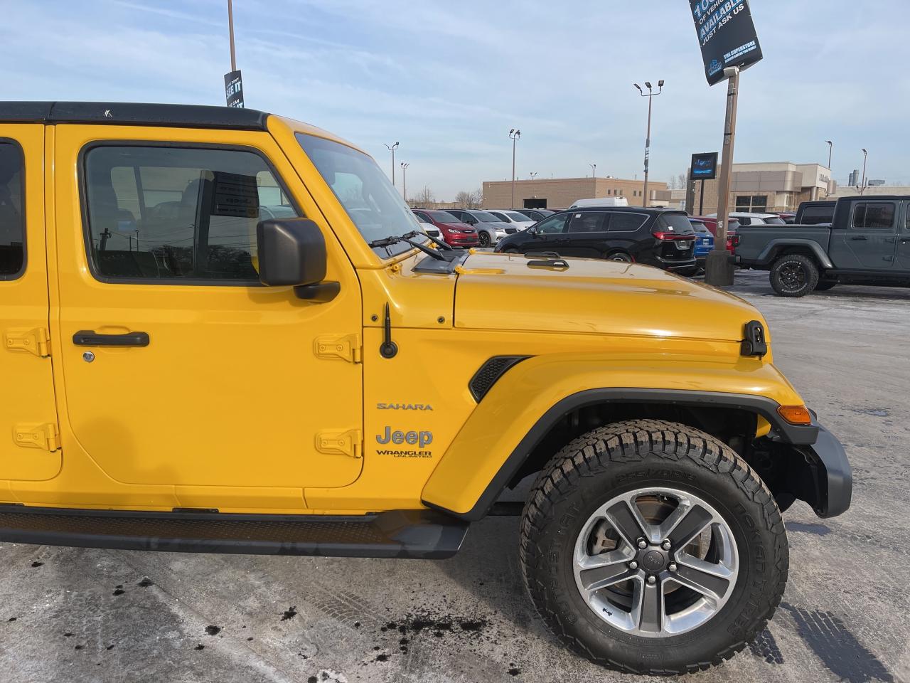 2020 Jeep Wrangler 6SPEED MANUAL / NO ACCIDENTS / V6 / NAV Photo3