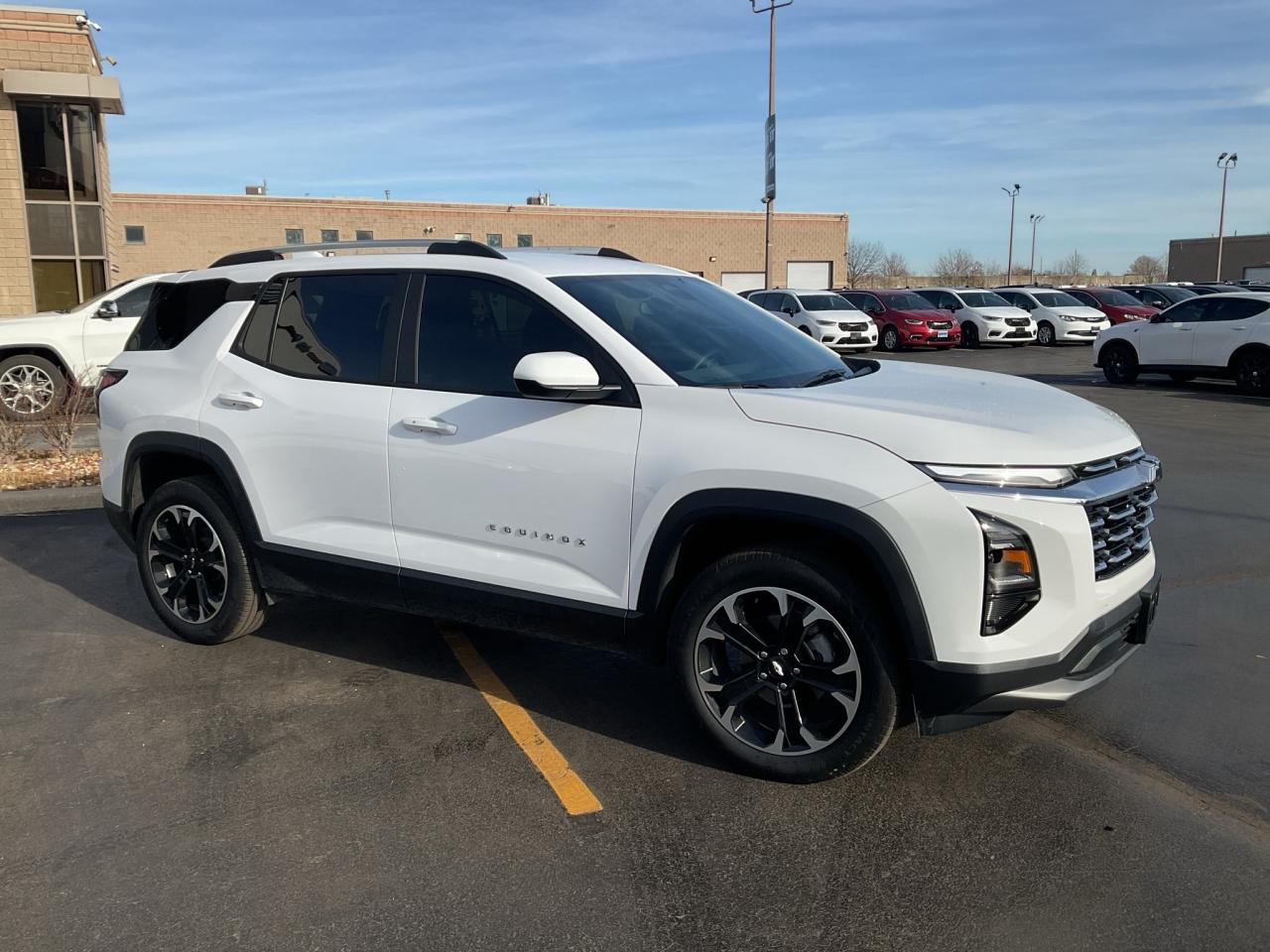 2025 Chevrolet Equinox  Photo2