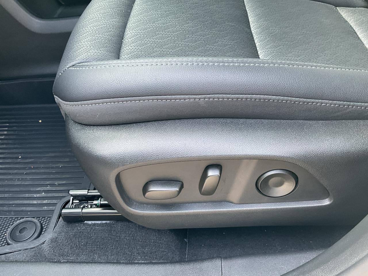 2025 Chevrolet Equinox  Photo