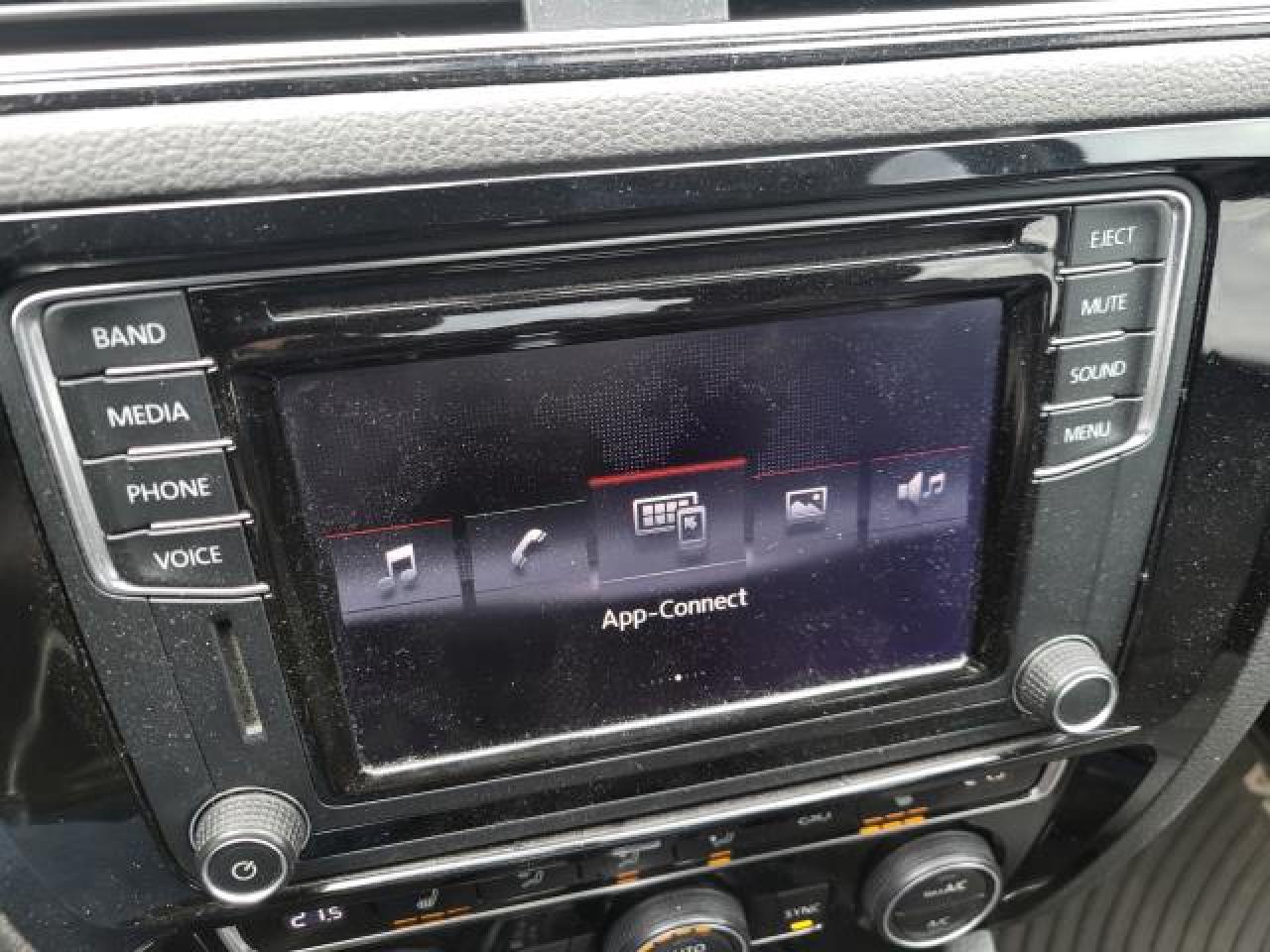 2017 Volkswagen Jetta wolfsburg Photo13