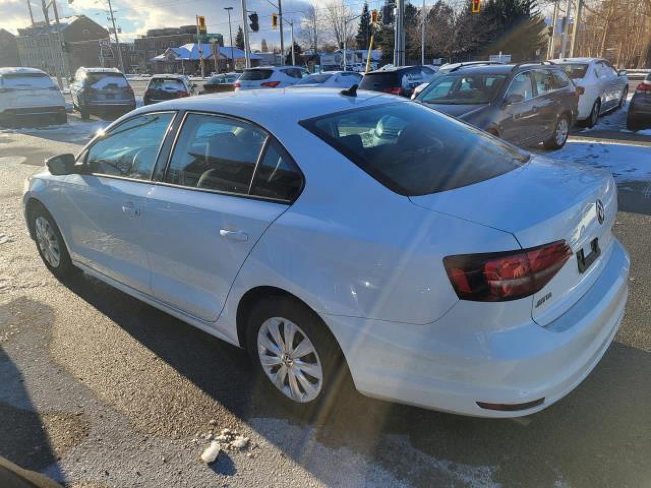 2016 Volkswagen Jetta Trendline Photo4