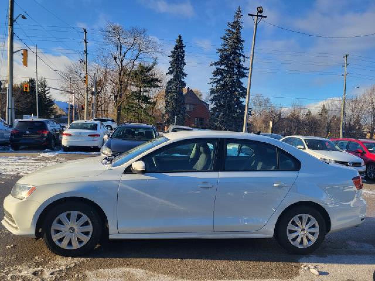 2016 Volkswagen Jetta Trendline Photo