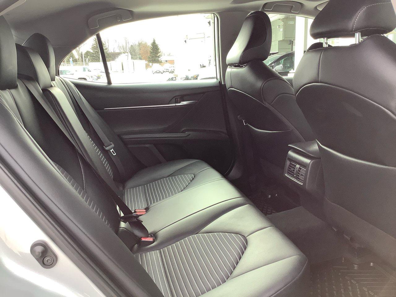 2023 Toyota Camry SE Photo