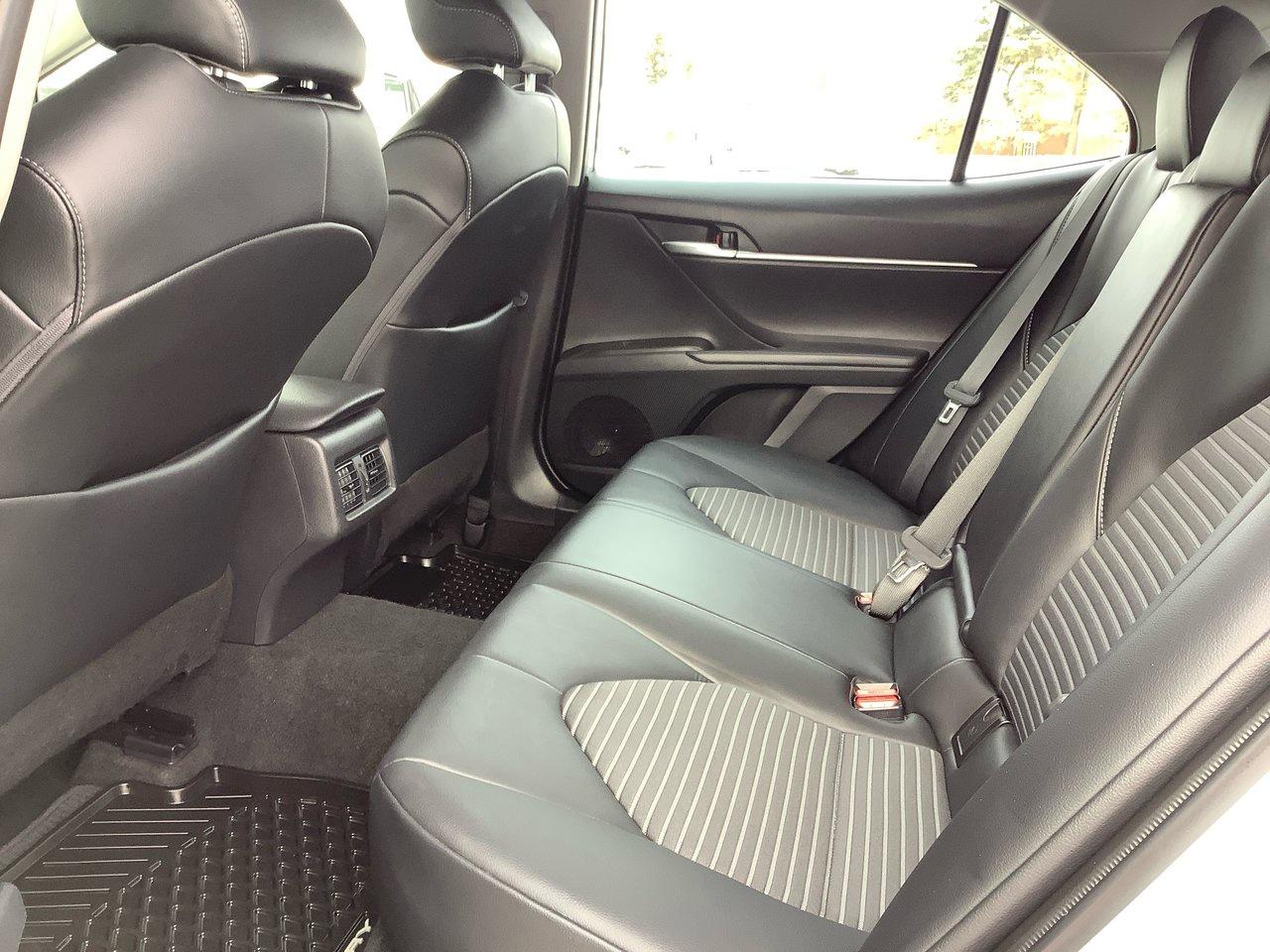 2023 Toyota Camry SE Photo