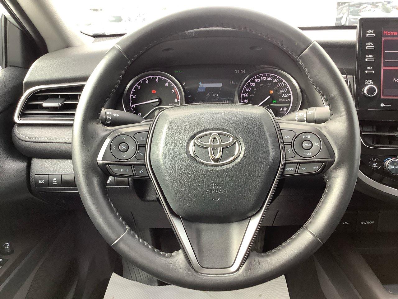 2023 Toyota Camry SE Photo