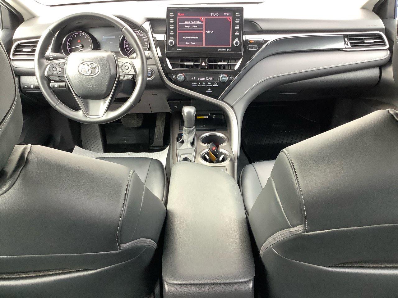 2023 Toyota Camry SE Photo