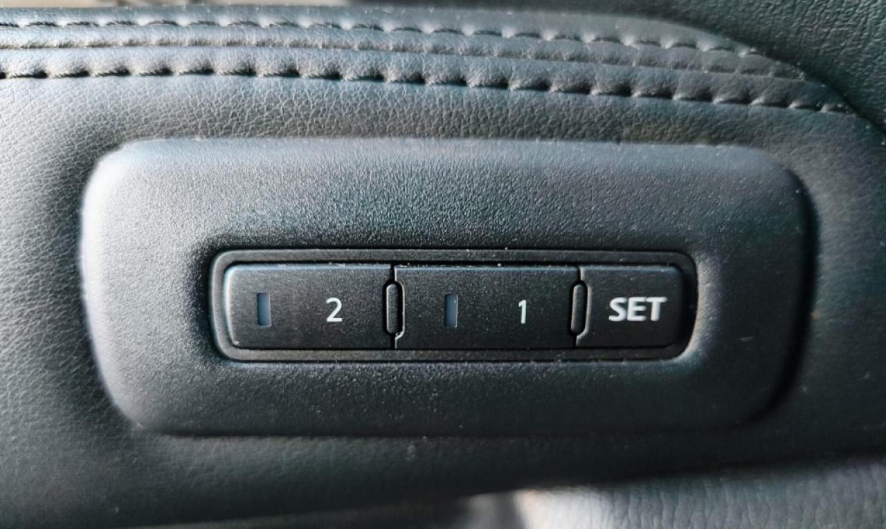 2013 Infiniti JX35 Base 4dr All-wheel Drive Sport Utility CVT Photo