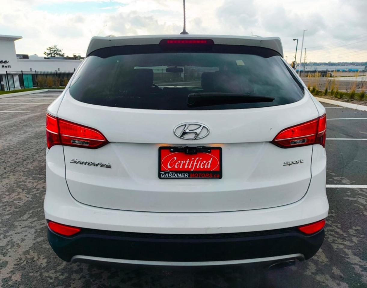 2014 Hyundai Santa Fe Sport Front-wheel Drive 4dr 2.4L Premium Photo4