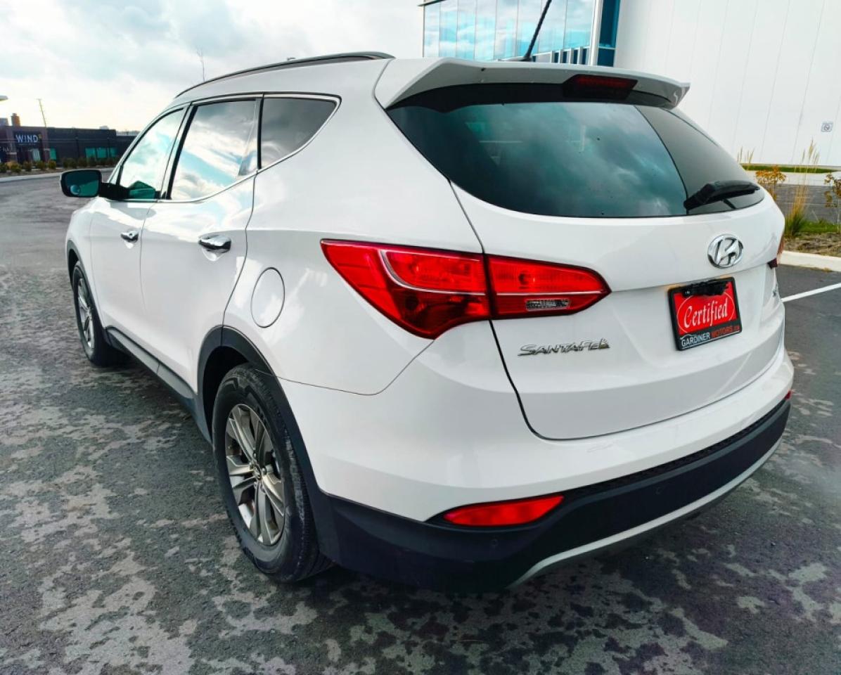 2014 Hyundai Santa Fe Sport Front-wheel Drive 4dr 2.4L Premium Photo