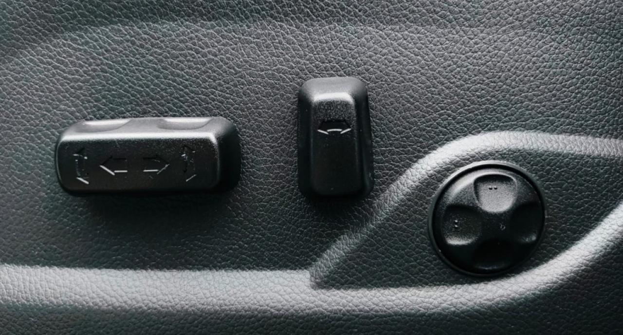 2014 Hyundai Santa Fe Sport Front-wheel Drive 4dr 2.4L Premium Photo