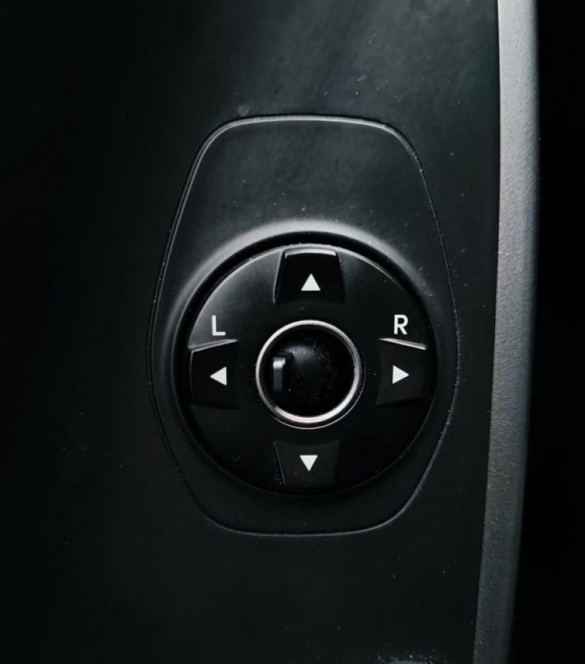 2014 Hyundai Santa Fe Sport Front-wheel Drive 4dr 2.4L Premium Photo