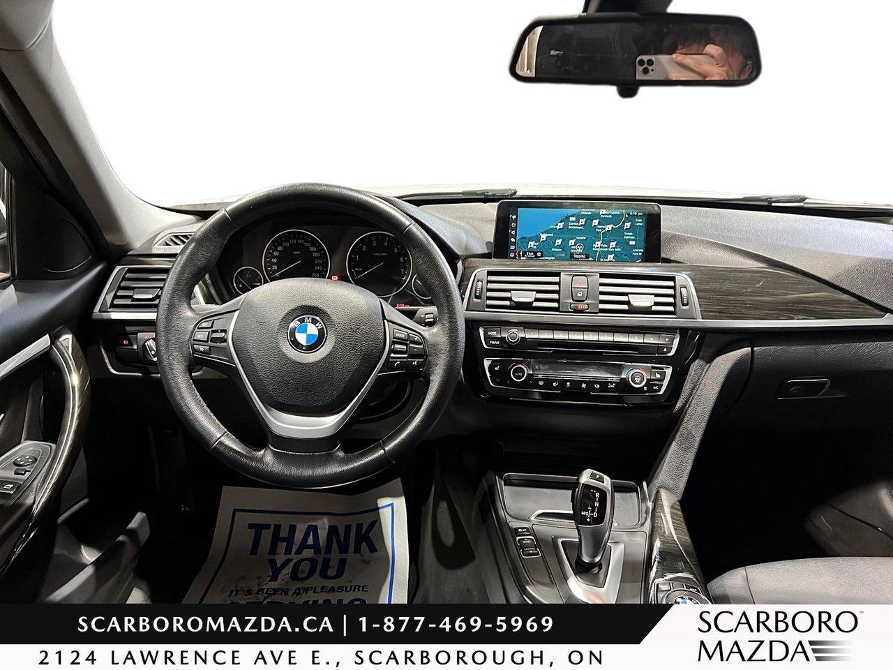 2017 BMW 3 Series 320i xDrive Photo