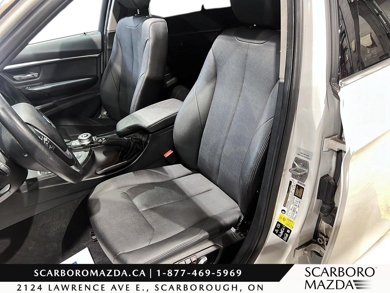 2017 BMW 3 Series 320i xDrive Photo