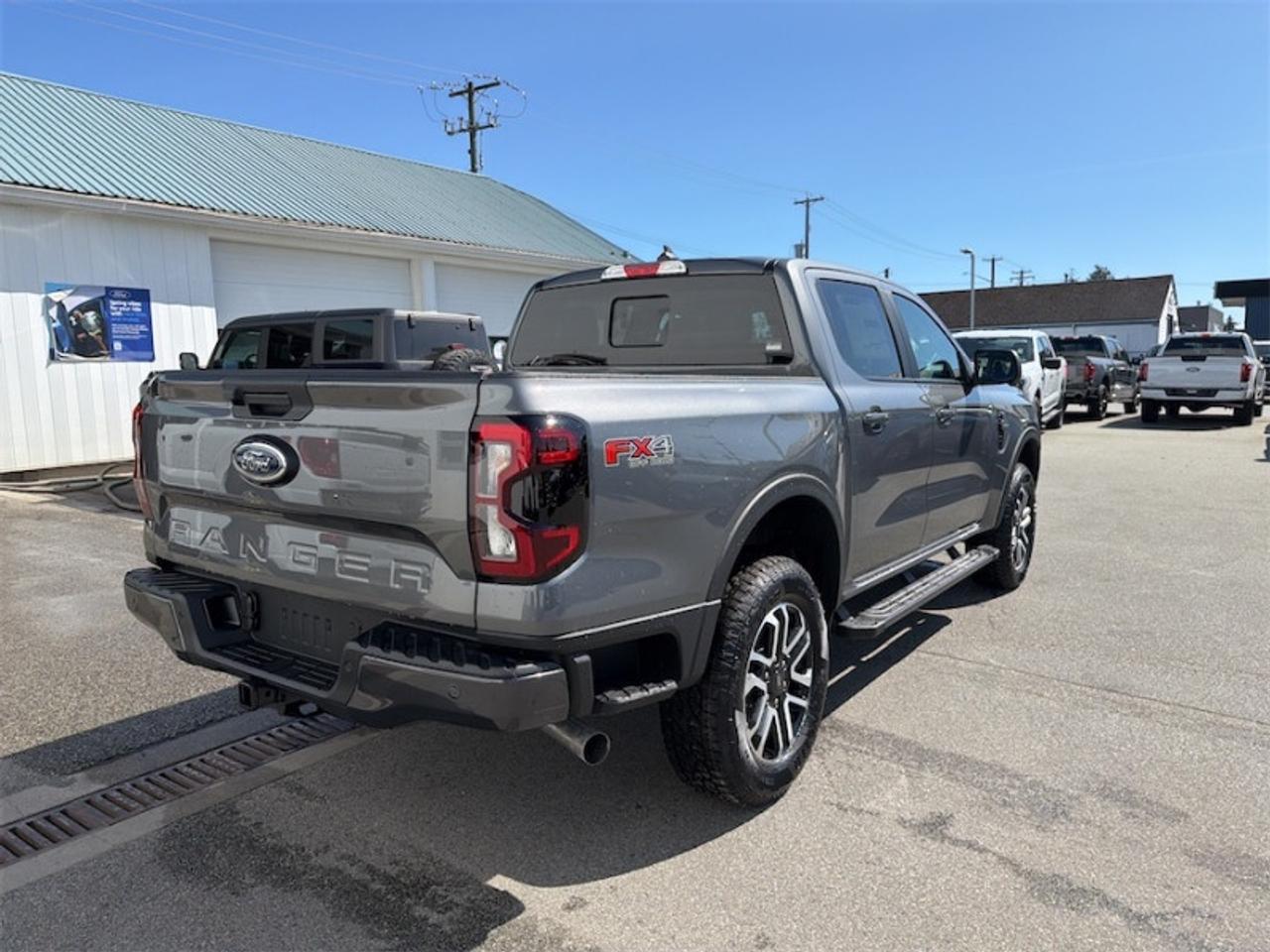 2026 Ford Ranger Lariat Photo4