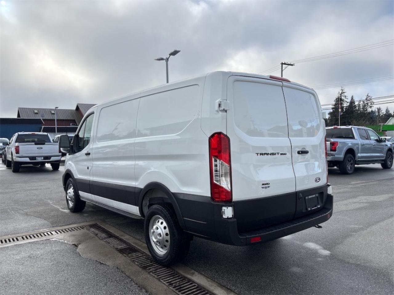 2026 Ford Transit Cargo Van BASE Photo2